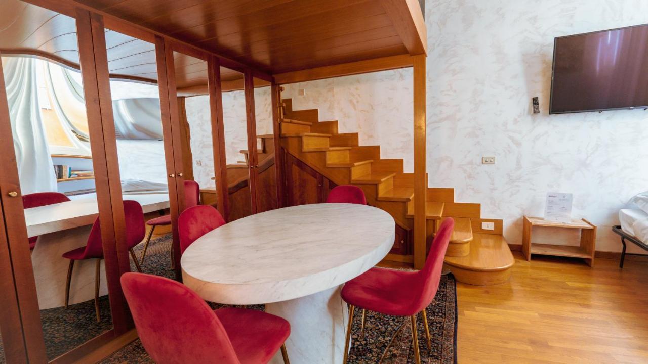 شقة Navona Family House روما المظهر الخارجي الصورة