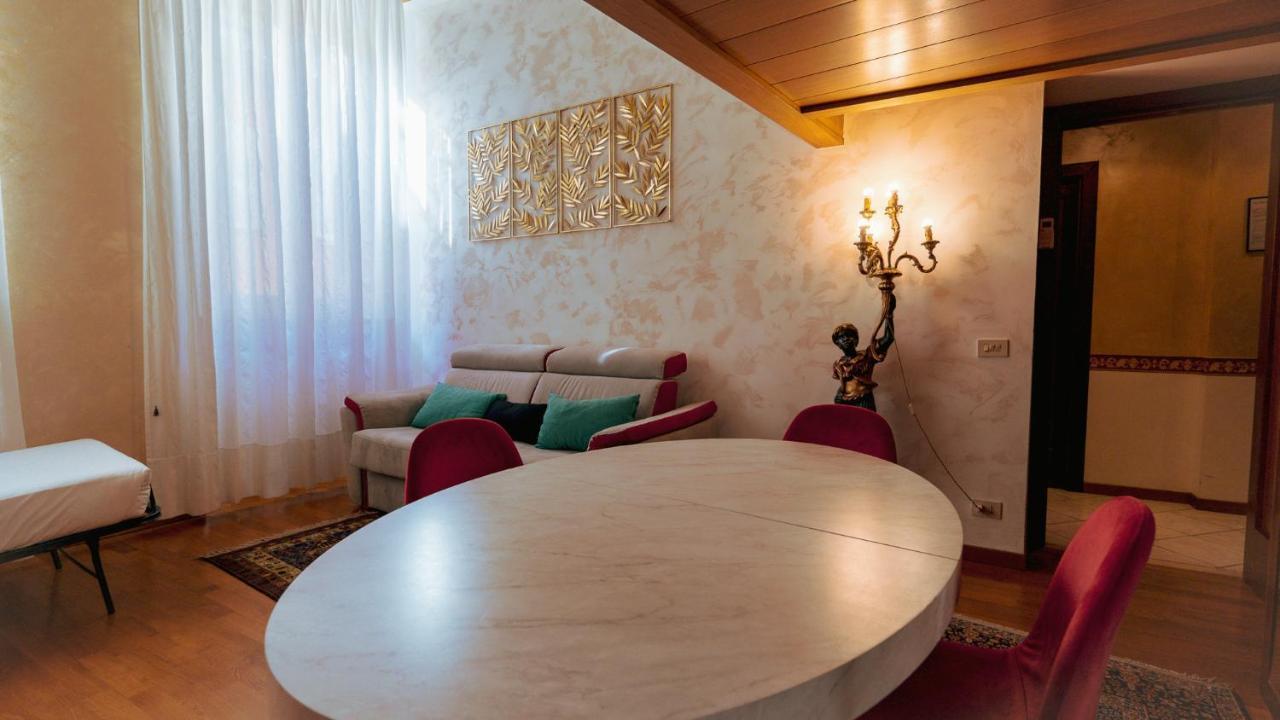 شقة Navona Family House روما المظهر الخارجي الصورة